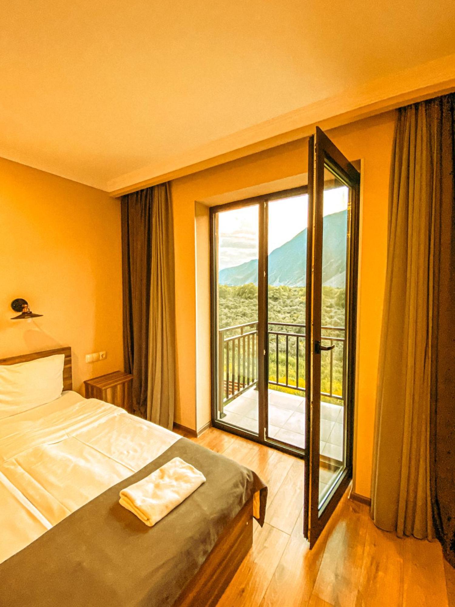 Hotel Gold Kazbegi Kültér fotó